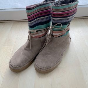 Toms Grey Suede Faux Fur Lined Boot - 9.5